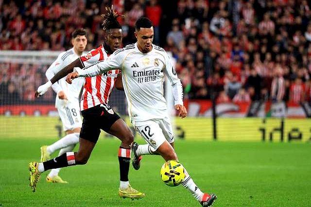 警告阿韦洛亚！敢动皇马高层钦点的英格兰天才，你主帅位置坐得稳？